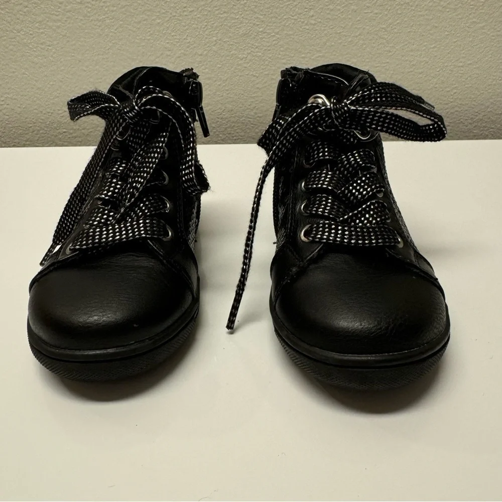 NWOT Rachel Shoes Sequin Toddler Girl Booties Size 6 6M Metallic Black